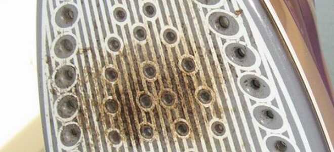 Как эффективно и легко очистить утюг от пригара