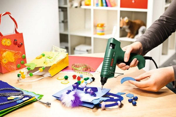 Клеевой пистолет