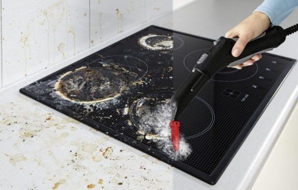Чистка кухонной плиты паром